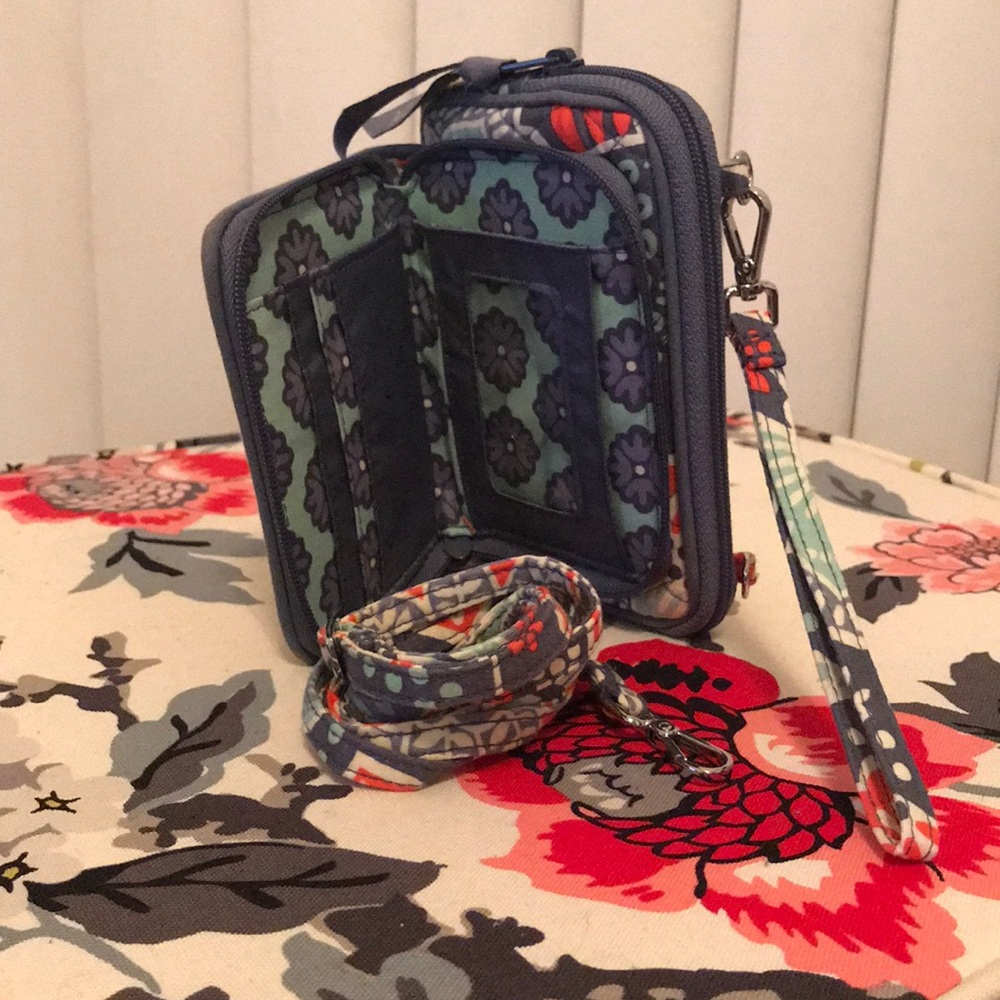 Vera Bradley wristlet and crossbody